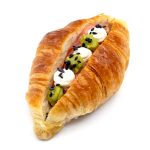 SALMÓN, GUACAMOLE, QUESO CREMA Y SÉSAMO NEGRO